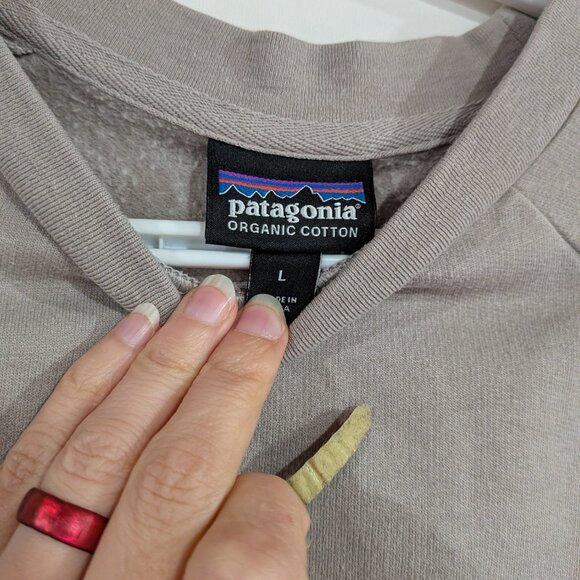 Patagonia Logo Crew Neck Sweatshirt Light Grey Size Large - Picture 2 of 5